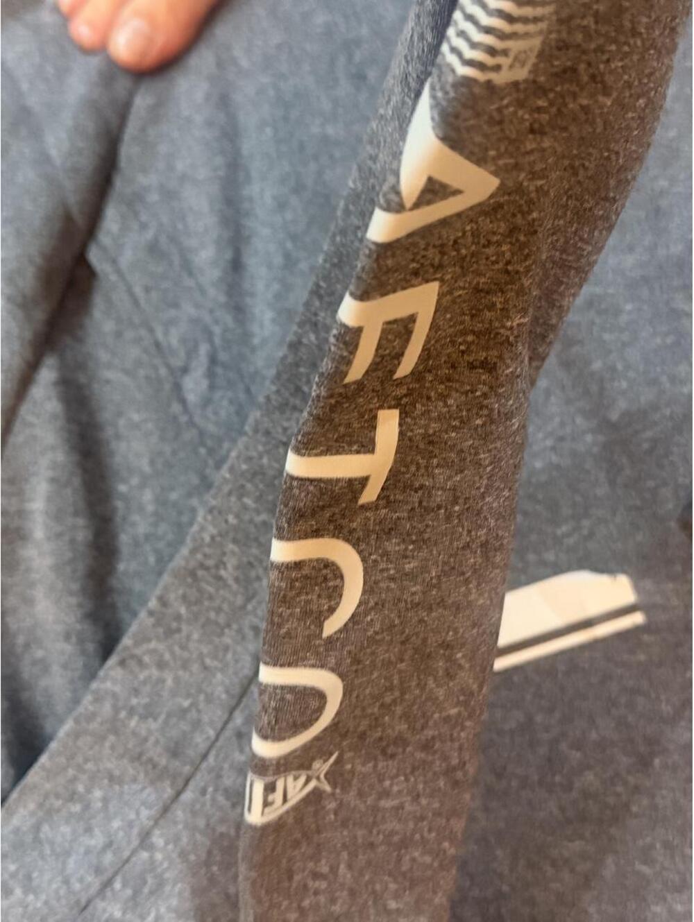 AFTCO Reaper technical fishing hoodie/sweatshirt, with the built-in face/neck - Picture 4 of 5